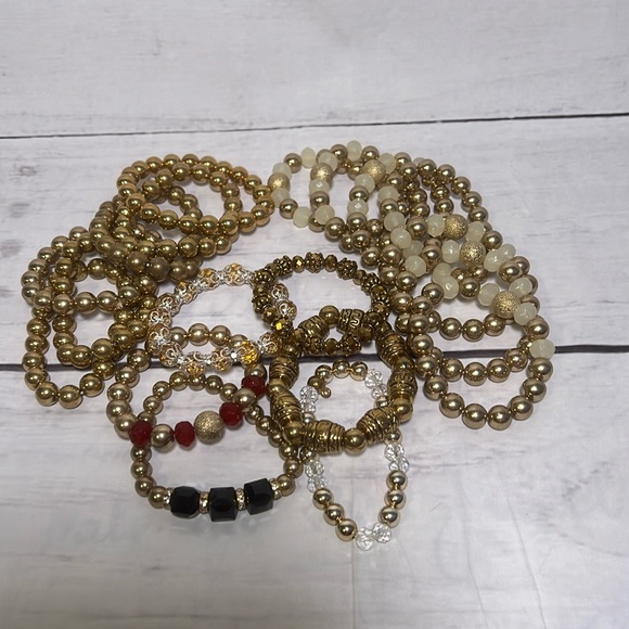 Lot of 19 Gold Tone Beaded Stretchy Bracelets - Picture 1 of 6